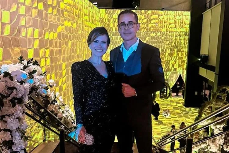 Camila e Paulo Vieira prestigiam quarto leilão beneficente promovido por Neymar