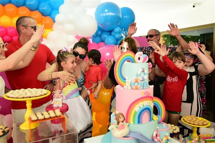 Nicole de França e Igor Parente festejam os seis anos da filha Noalla