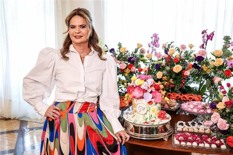 Germana Wanderley comemova aniversário com clima máximo de entusiasmo