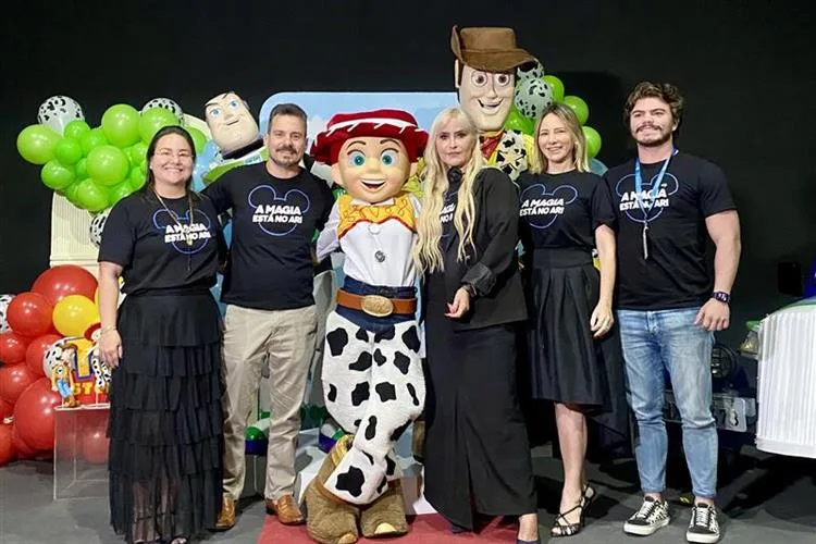 Geórgia Brasil Pontes promove novo encontro Magia Disney no Grupo Cidade