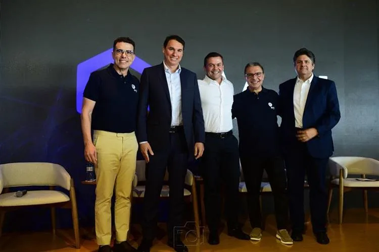 Summit M7 debate estratégias de inovação e tecnologia nas empresas