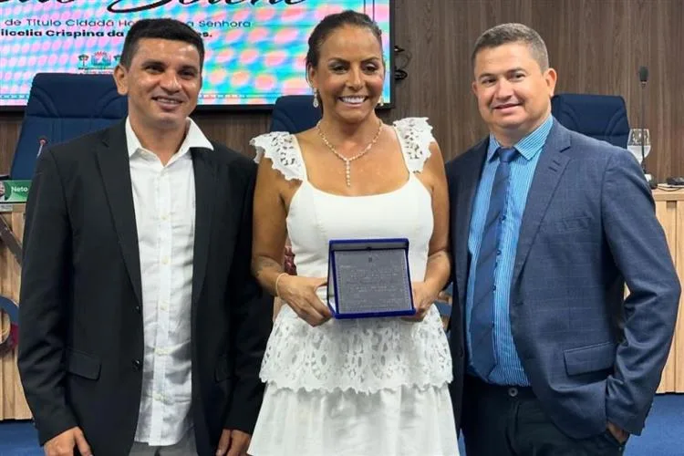 Gil Santos é condecorada com homenagem em São Gonçalo do Amarante