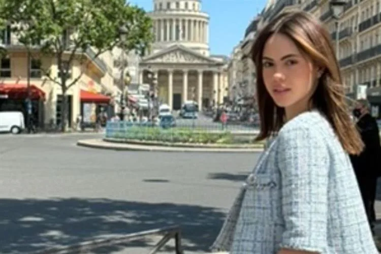 Lyna Machado intensifica estudos na França, onde se prepara para curtir o verão em Saint Tropez