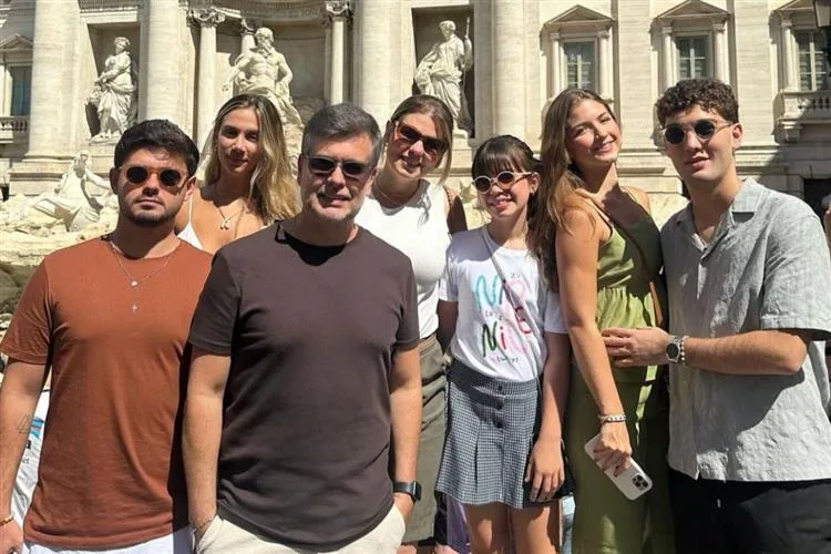 Liliane Meira e Alexandre Pereira nos encantos de Roma em família