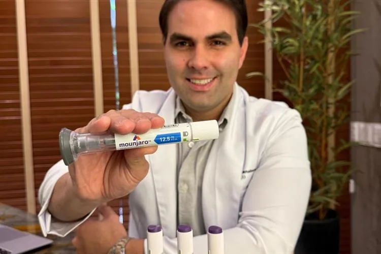Médico cria protocolo pioneiro para perda de peso e acompanhamento do Mounjaro