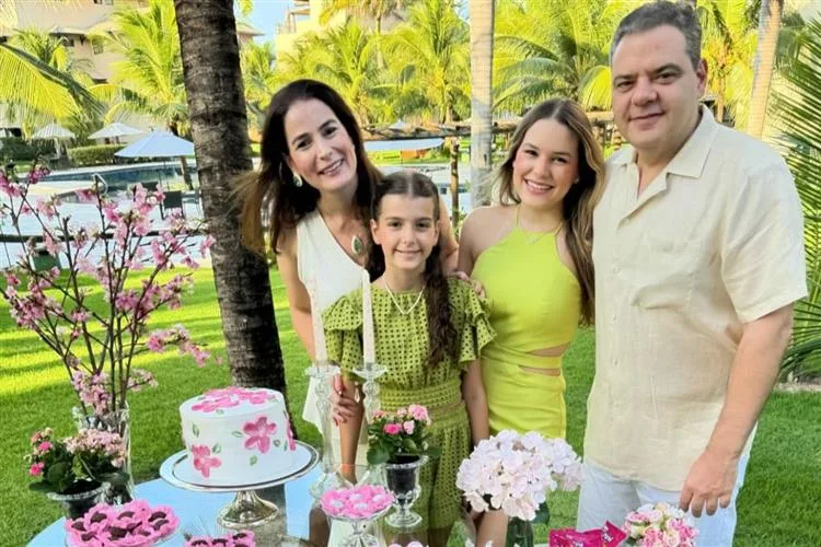 Thais e Tarso Ary celebram os 11 anos da filha Clarinha