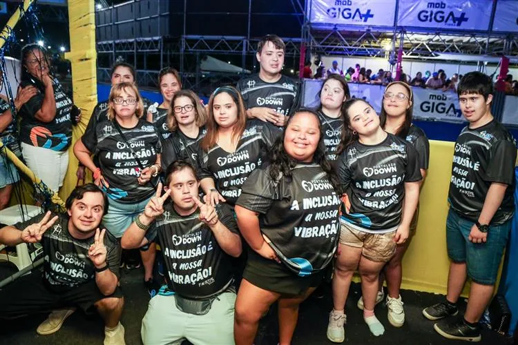 Associação Fortaleza Down inaugura camarote inclusivo no Fortal