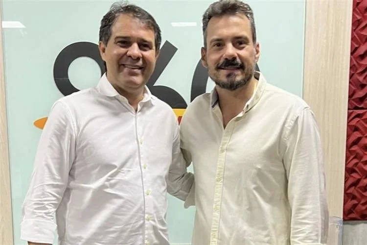 Evandro Leitão concede entrevista exclusiva em visita ao Grupo Cidade