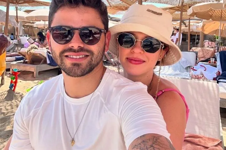 Isabela Franklin e Ivan Bezerra Neto curtem férias no verão europeu