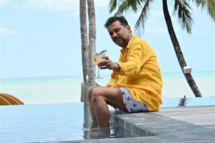 Geraldo Luís causa frisson durante descanso em Jericoacoara