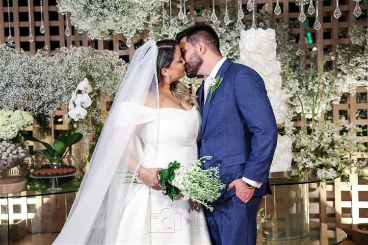 Lícia Melo e Felipy Gomes se unem matrimonialmente