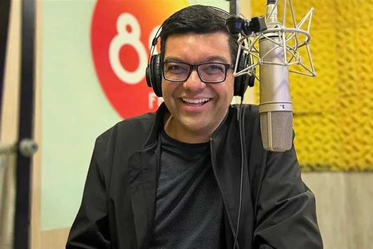 Luiz Esteves reforça time da 89 FM