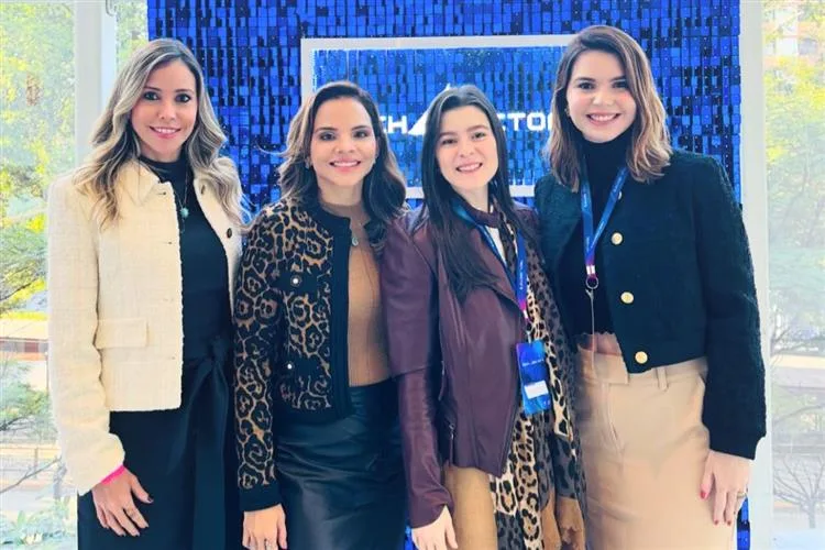 Dermatologistas da Clínica Essence participam de imersão profissional em São Paulo