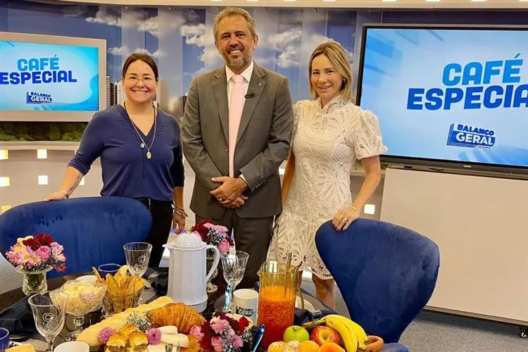 "A prioridade é o jogo do Fortaleza", diz Elmano sobre show de Caetano e Bethânia no Castelão