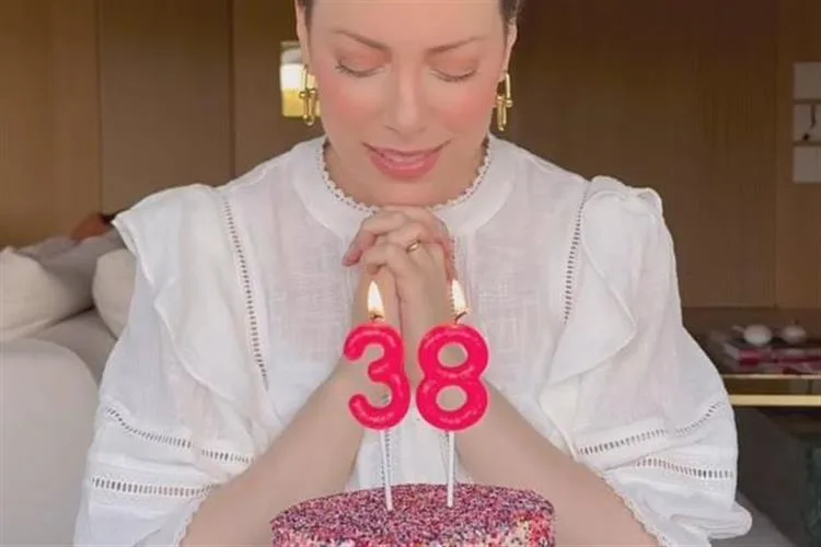 Fabiana Justus comemora chegada aos 38 anos e os cincos meses de seu "renascimento"