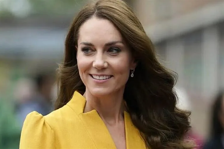 Kate Middleton anuncia que concluiu quimioterapia
