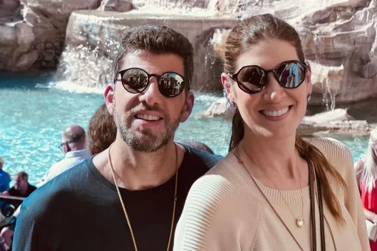 Após dias em Fátima, Portugal, Ticiana de Paula segue em peregrinação para Roma
