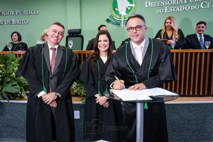 Adriano Leitinho é empossado como Defensor Público do Ceará