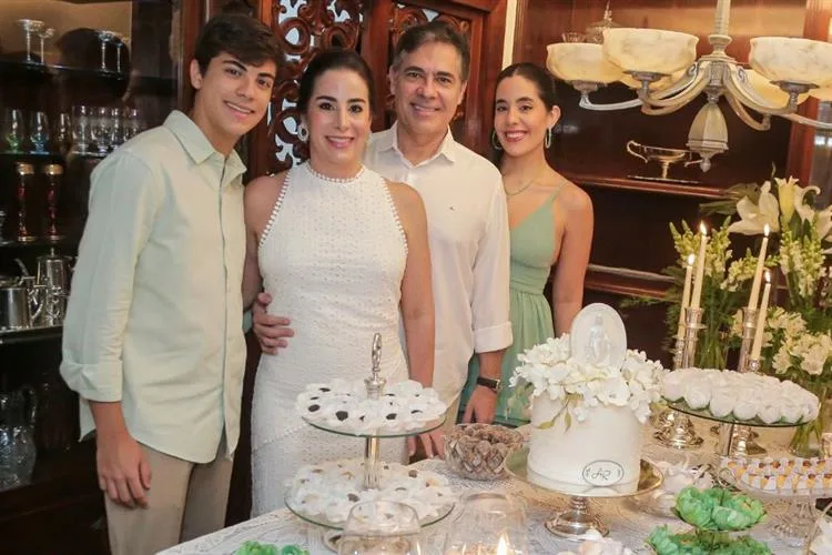 Anice e Roberto Castro celebram as Bodas de Prata