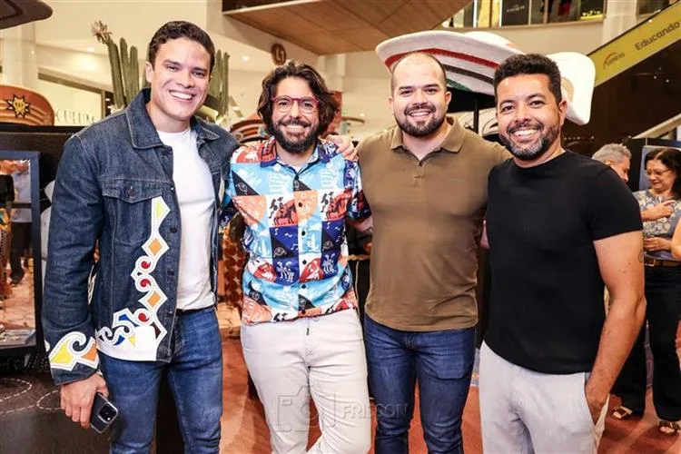 Exposição interativa “Luiz Gonzaga: 110 Anos do Nascimento” tem prestigiado start em Fortaleza