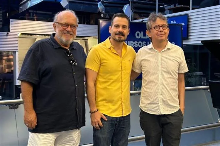 Miguel Dias Filho recebe grupo do Projeto Percursos Urbanos na TV Cidade