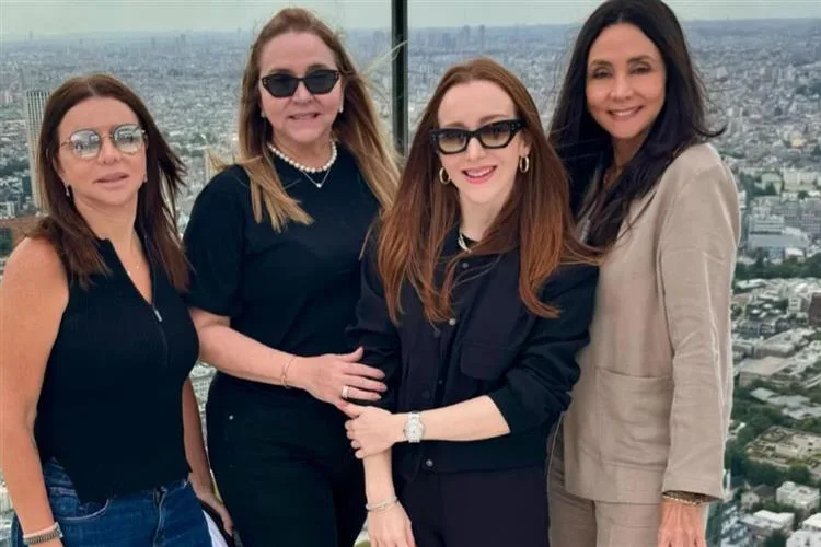 Sandra Fujita em temporada de férias no Japão