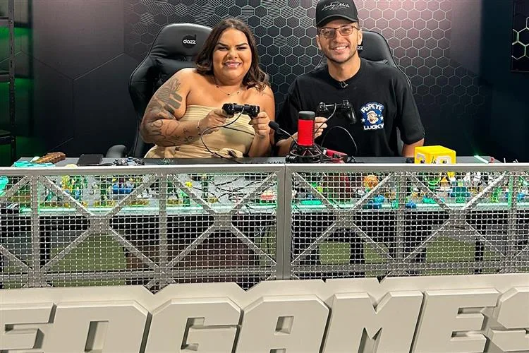 Edgames recebe humorista Tayane Barros