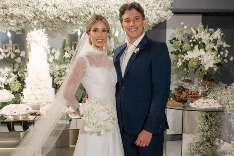 Carolina Pontes e Ricardo Rios declaram o sim eterno ao amor em suas vidas
