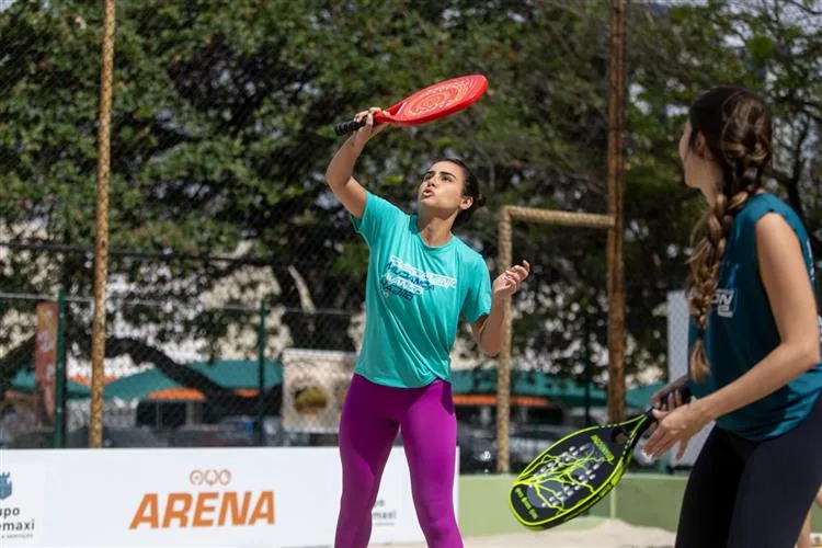Ayo Arena promove agitado torneio de vôlei e beach tennis