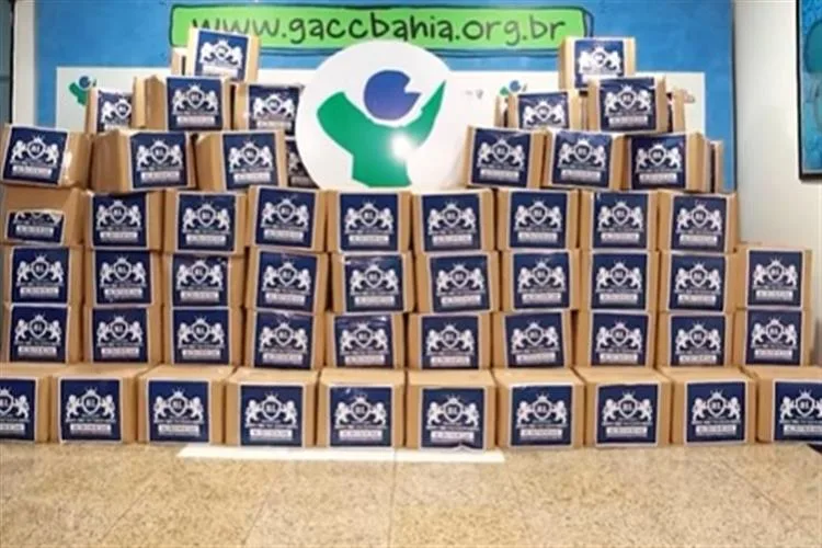 Ação Social do Ministério Bispo Bruno Leonardo Ilumina o Dia das Crianças em Salvador