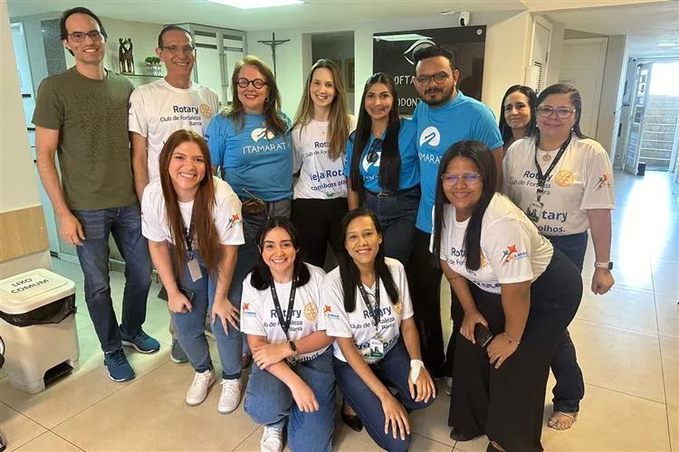 Ópticas Itamaraty, Clínica Aristófanes Canamary e Rotary Club promovem ação beneficente com crianças