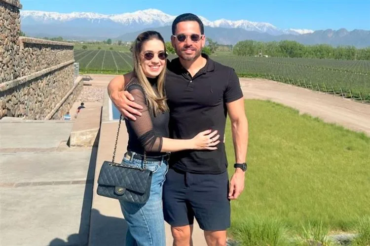 Liana e Rafael Sá curtem dias agradáveis em Mendoza ao lado de turma de amigos