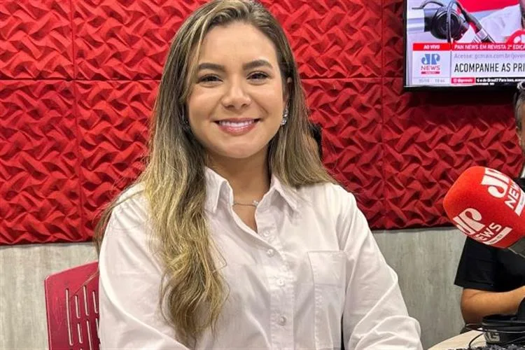 Primeira prefeita mulher eleita em Pacatuba, Larissa Camurça quer deixar sua marca na cidade