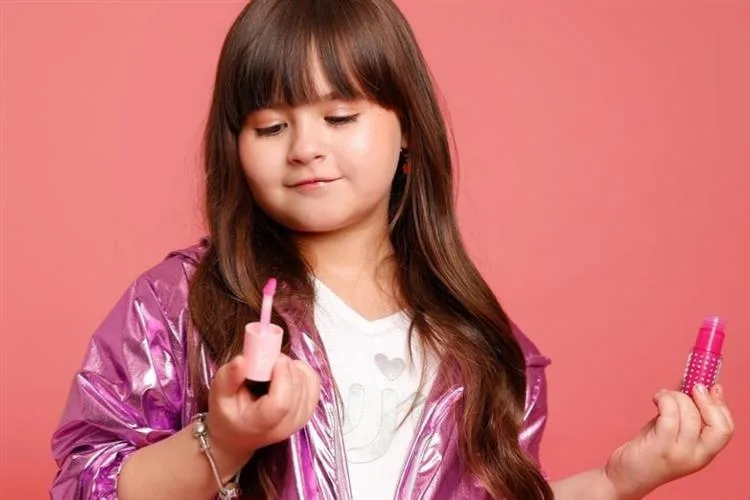 Juju Teófilo lança linha de produtos de beleza