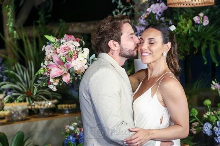Lisly Borges e Victor Paiva declaram a eternidade do amor em suas vidas