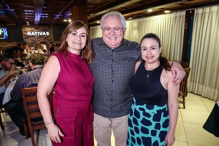 Carlos Silva celebra aniversário em prestigiado almoço