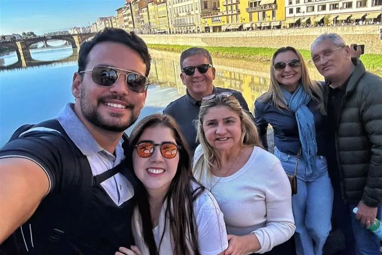 Jane e Ossian Aguiar seguem em temporada de férias pela Europa