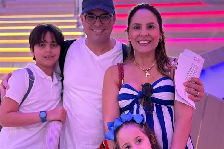 Anna Gladys e Felipe Oquendo seguem em family trip pelos EUA