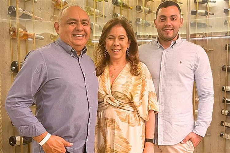 Romanzza Fortaleza promove evento exclusivo em seu ambiente na CASACOR Ceará para clientes e amigos