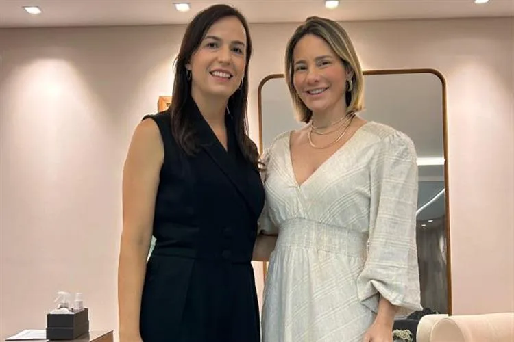 Lia Freitas é recebida por Gaída Dias em visita ao Grupo Cidade