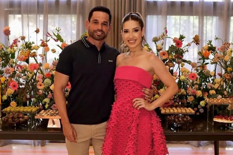 Liana Sá festeja chegada aos 40 anos com muito frisson