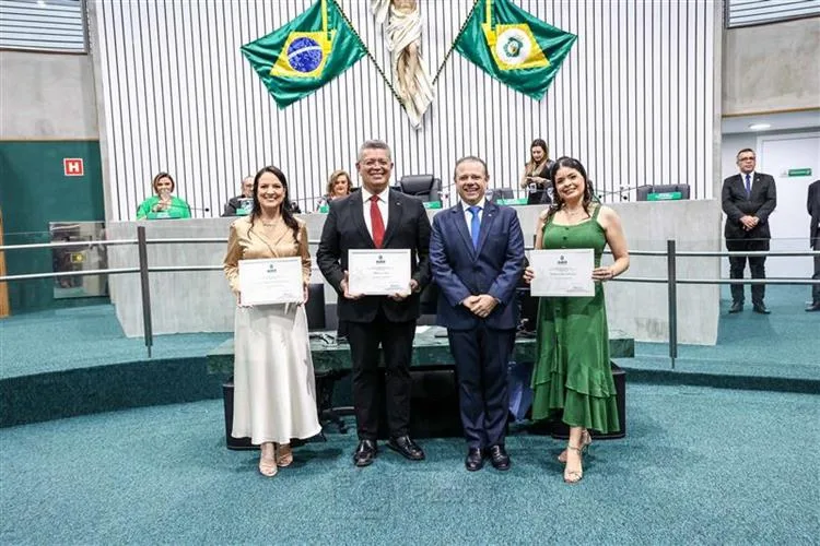 Assembleia Legislativa do Ceará presta homenagem ao Dia do Cerimonialista