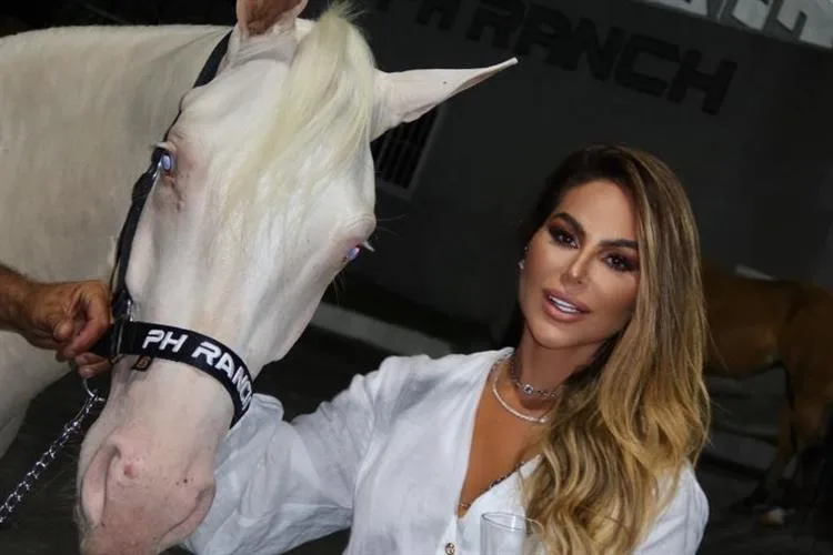Jamile Lima inicia investimento em cavalos durante o 6º Leilão Conceito no PH Ranch