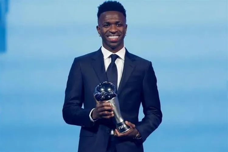 Vini Jr. é eleito melhor jogador do mundo