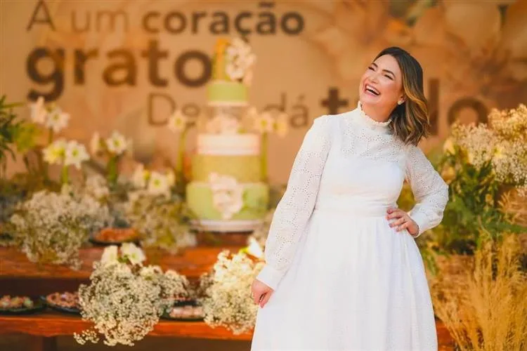 Ana Clara Rocha celebra chegada aos 40 anos com alegria e gratidão