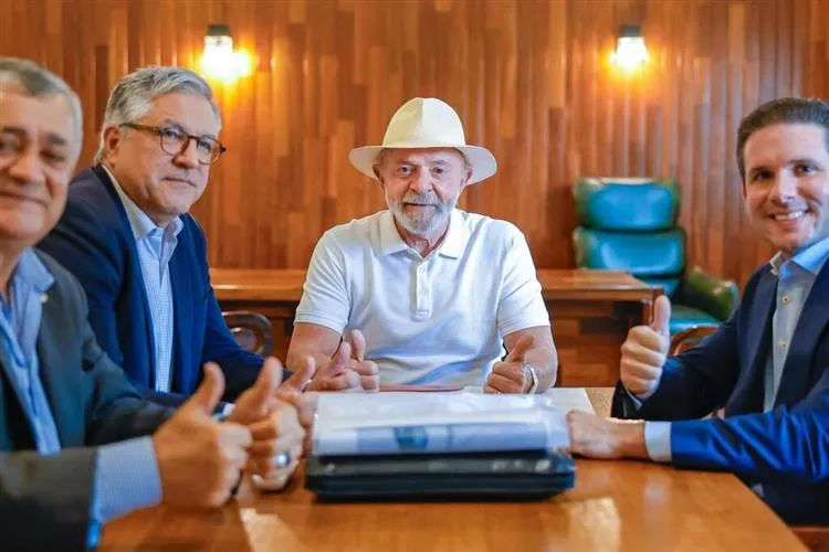 Lula realiza reunião na Granja do Torto para discutir 2026