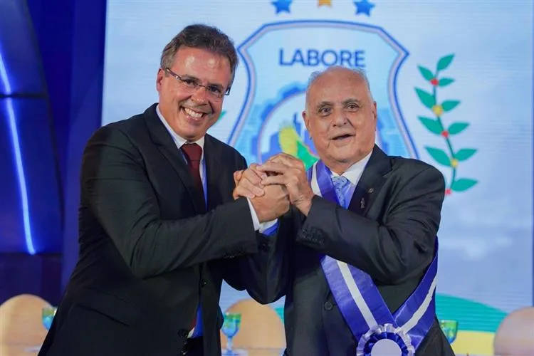 Roberto Pessoa é empossado e assume novo mandato em Maracanaú