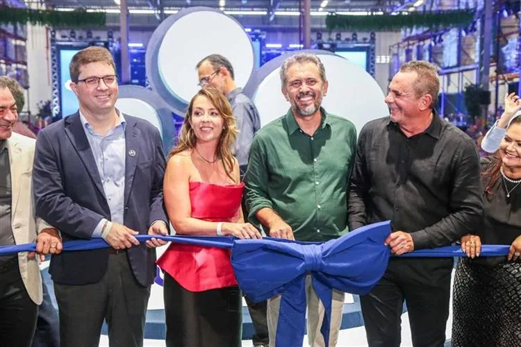 Rede Uniforça inaugura centro de distribuição em Itaitinga