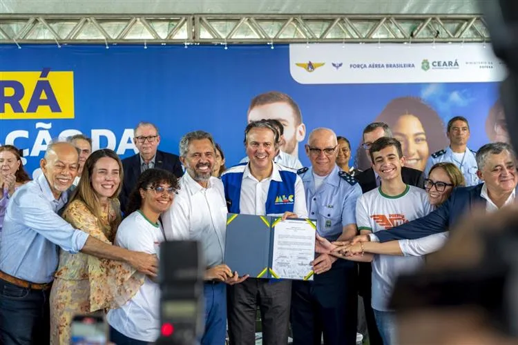 Autoridades prestigiam solenidade de autorização para segunda fase de implantação do ITA Ceará