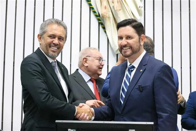 Romeu Aldigueri é empossado na Presidência da Assembleia Legislativa do Ceará